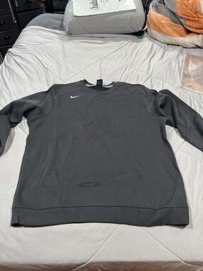 Nike Men's Anthracite Therma-FIT Crew Neck Training Sweatshirt